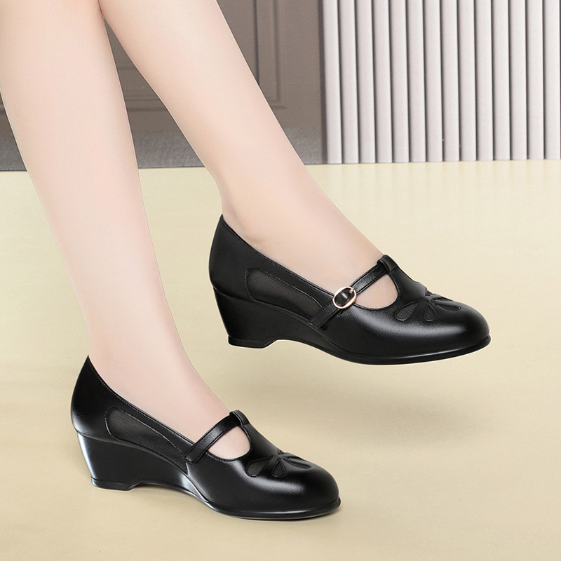 Middle Aged Women Summer Mesh  - Women'S Fashion Shoes ulasan dan harga